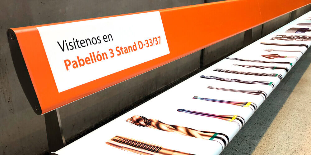 Publicidad Metro Bilbao Bancos 1