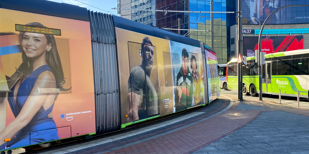 Publicidad Tranvia Bilbao_5 Vagones Integral_1