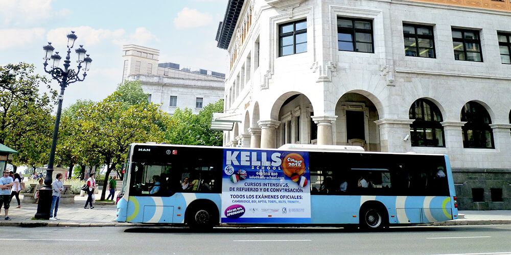 Publicidad Santander Autobus Bus Plus