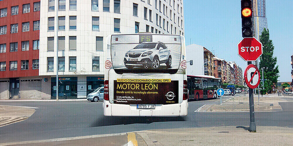 Publicidad León Autobus_TRASERA INTEGRAL PLUS_1