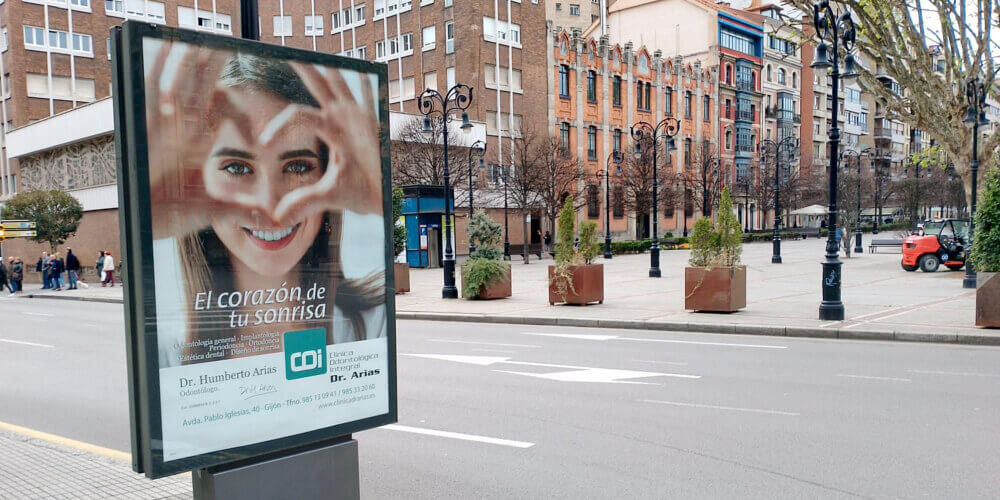 Publicidad_MobiliarioUrbano_Gijon_20 CARAS_1
