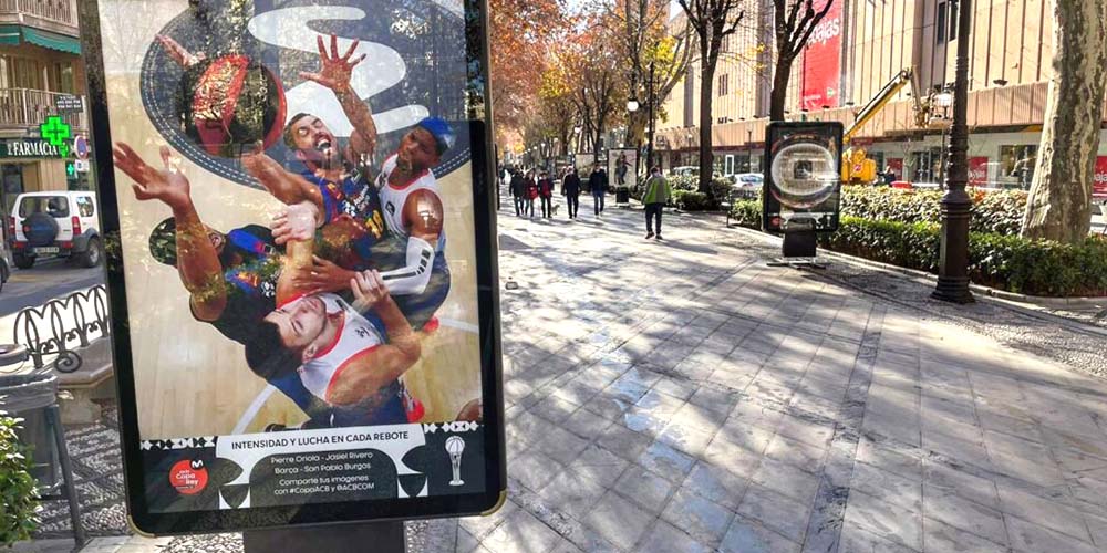 Publicidad_MobiliarioUrbano_Granada_1