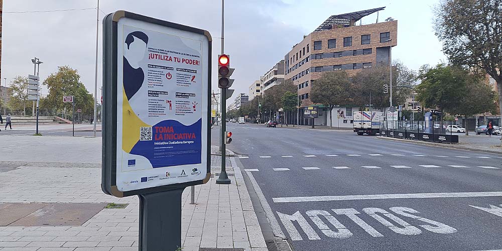 Publicidad_MobiliarioUrbano_Cordoba_15 CARAS